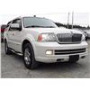 Image 7 : A8 --  2005 LINCOLN NAVIGATOR  4X4, White, 249852 KM's "NO RESERVE"