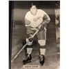 Image 2 : JOHNNY BUCYK SIGNED 8 X 10