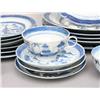 Image 4 : Chinese Export Canton Porcelain Dinner Service