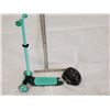 Image 1 : Yvolution Scooter with Helmet (Green)