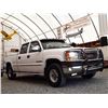 Image 8 : G3 --  2001 GMC SIERRA 2500 HEAVY DUTY CREW CAB 4X4, White, 298961 KM's