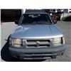 Image 5 : E2 --  2001 NISSAN XTERRA XE 4X4 , Silver, 352071 KM's
