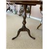 Image 4 : Antique Wood Side Table