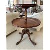 Image 5 : Antique Wood Two Tiered Table