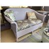 Image 3 : Antique Lilac Wicker Cushioned Lovedseat