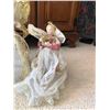 Image 2 : Assortment of Decorative Angels
