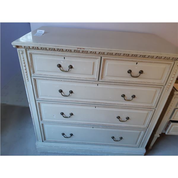 Dresser C