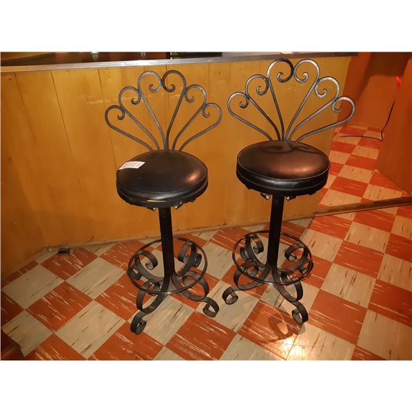 Metal Swival Bar Stools Cat C