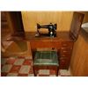 Image 1 : Vintage Singer Sewing Machine in Cabinet Cat C
