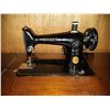 Image 5 : Vintage Singer Sewing Machine in Cabinet Cat C
