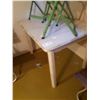 Image 5 : Wooden Table & Folding Chairs Cat C