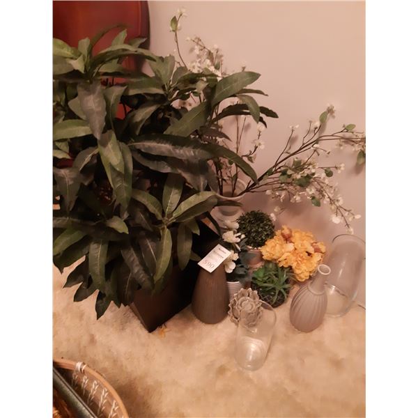 Dried Floral Arrangements Cat B