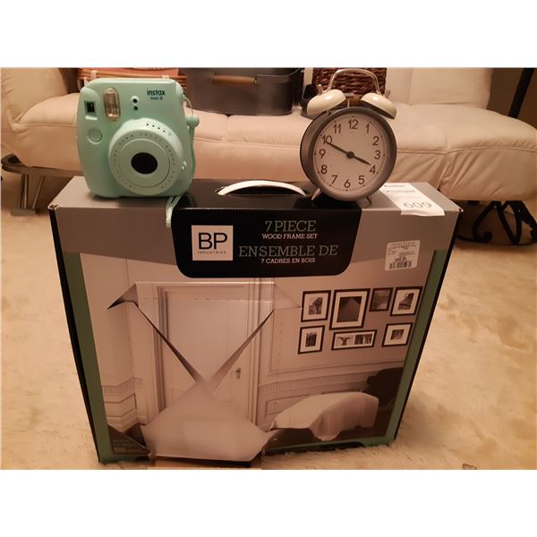 Instax mini 8 Camera Cat B