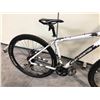 Image 3 : WHITE ROCKY MOUNTAIN SOUL29 FRONT SUSPENSION 24 SPEED MOUNTAIN BIKE