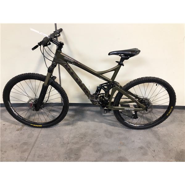 GREEN GIANT REIGN2 FULL SUSPENSION, 27 SPEED MOUNTAIN BIKE