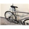 Image 3 : GREY SPECIALIZED ALLEZ 24 SPEED ROAD BIKE