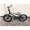 Image 1 : BLACK NO NAME STUNT BIKE