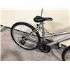 Image 3 : SILVER AIRLITE FRONT SUSPENSION 21 SPEED MOUNTAIN BIKE