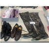 Image 1 : 5 PAIRS OF ASSORTED WOMEN'S SHOES ASSORTED SIZES