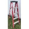 Image 1 : 4 FOOT FIBERGLASS STEP LADDER