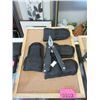 Image 1 : 4 New Multi-Tools with Belt Pouches