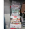 Image 1 : 3 Assorted Kitchen Accessories