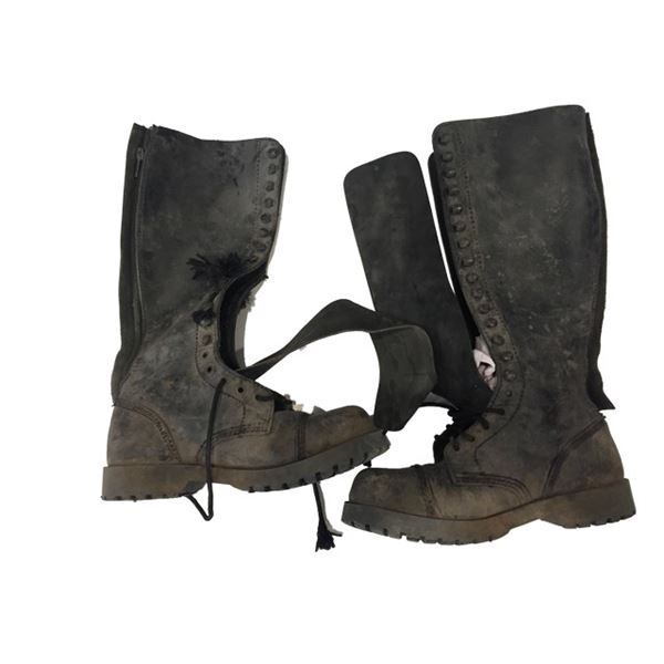 Resident Evil: The Final Chapter Alice (Milla Jovovich) Boots Movie Props