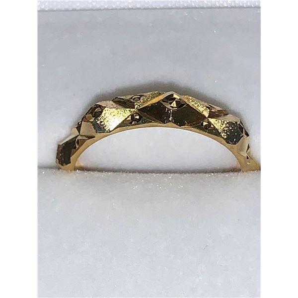 Ladies Sculpted Style 14K GP Wedding Band NEW in gift box