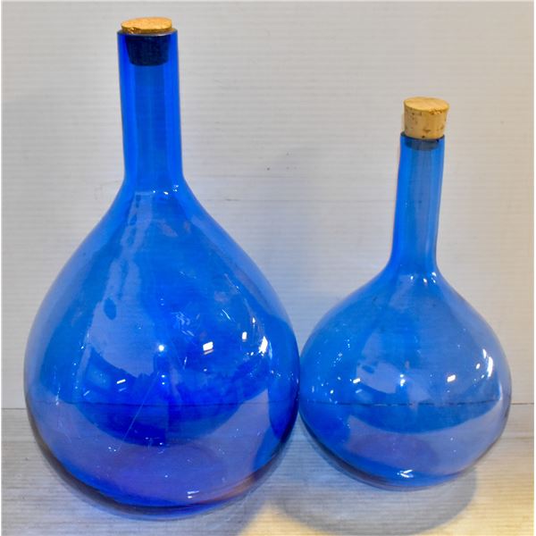 BLUE JUG PAIR