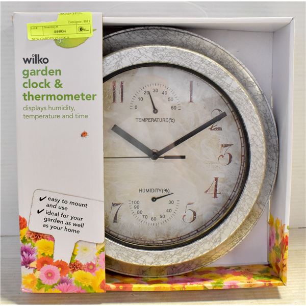NEW GARDEN CLOCK & THERMOMETER W/ HUMIDITY DISPLAY