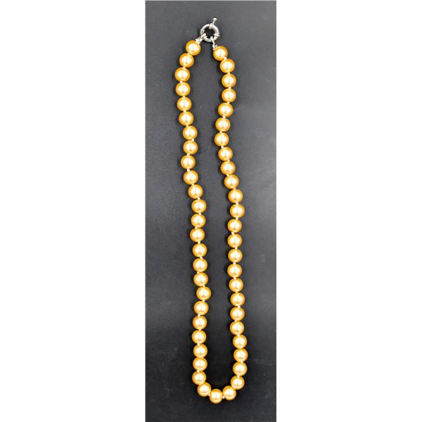 #371-SEA SHELL PEARL NECKLACE 8MM /18"