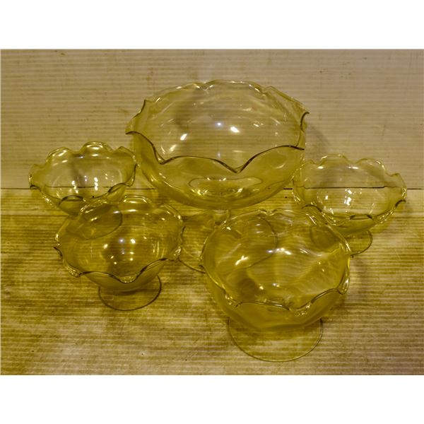 BOX OF VINTAGE ESTATE GLASS COMPOTE & MATCHING