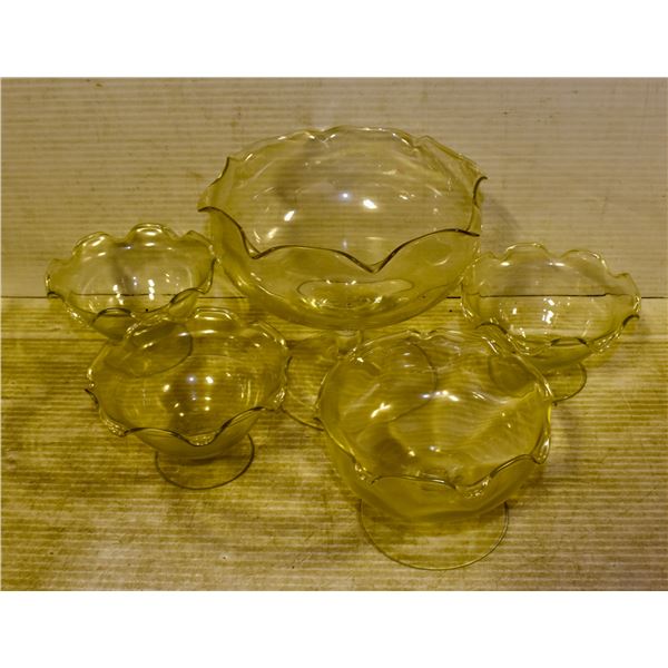 BOX OF VINTAGE ESTATE GLASS COMPOTE & MATCHING