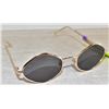 Image 1 : PAIR OF FOSTER GRANT SUNGLASSES