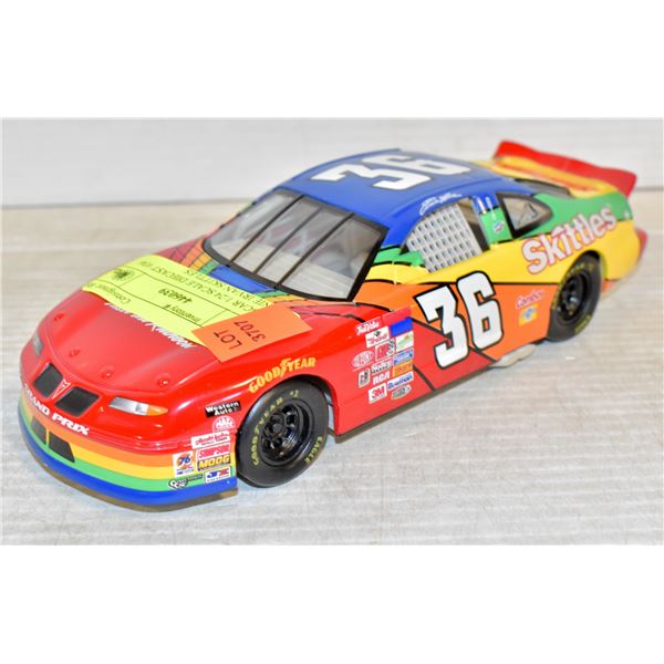 NASCAR 1:24 SCALE DIECAST #36 ERNIE IRVAN SKITTLES