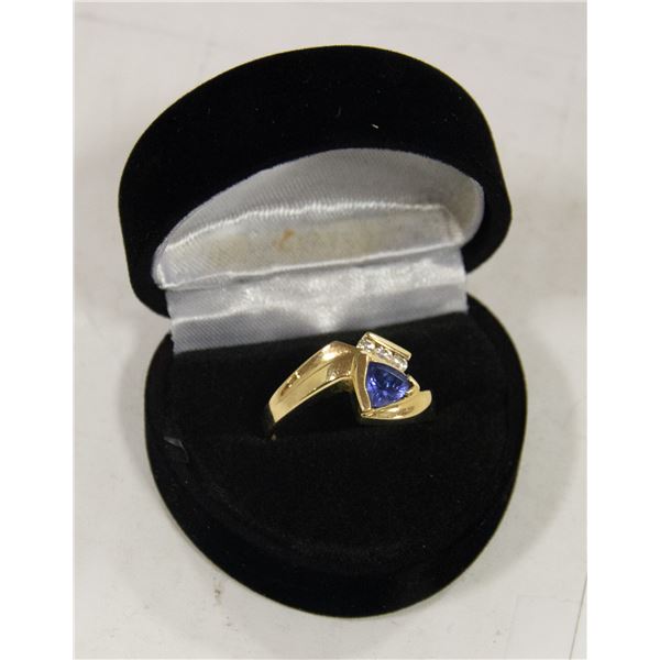 14K YELLOW GOLD DIAMOND & TANZANITE RING SIZE 9.5