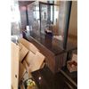 Image 2 : FRONT DESK COUNTER TOPS
