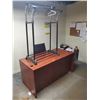 Image 1 : OFFICE DESK WITH CHAIR AND CLOTHS RACK