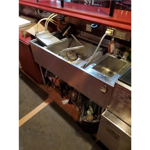 BAR SINK - IN BAR