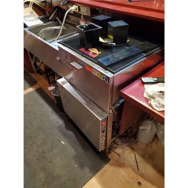 DISH WASHER  - IN BAR