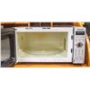 Image 2 : LIKE NEW REFURBED PANASONIC COUNTERTOP MICROWAVE