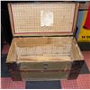 Image 2 : ANTIQUE MILITARY TRUNK