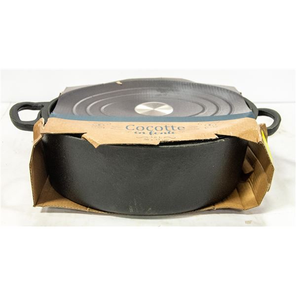 NEW 3.6L CAST IRON POT W/ LID BY: COCOTTE EN FONTE