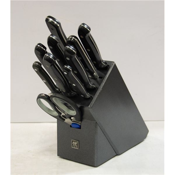 HENKEL 10-PIECE KNIFE BLOCK SET W/ 9 KNIVES