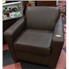 Image 1 : BROWN LEATHERETTE ARM CHAIR