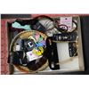 Image 1 : BOX WITH NEW HAIR ACCESSORIES AND LOT OF