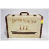 Image 1 : GRAND STAR LINE VELVET LINED WOOD STORAGE