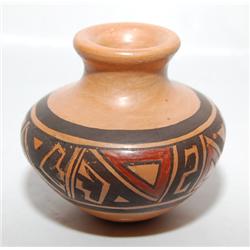 HOPI POTTERY JAR