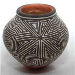 ACOMA POT