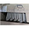 Image 11 : Pallet Cement Bricks, American Olean Porcelain Floor 63001, Buckets Adhesive, etc